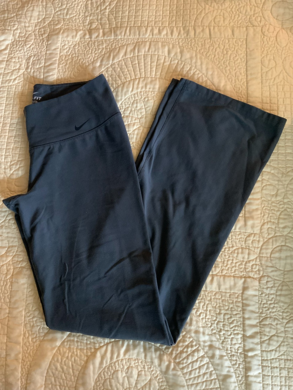 Nike Women’s Flared Leggings✨